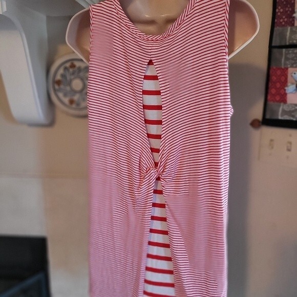 cha cha vente Red and White Striped Sleeveless Tank Top/Blouse Size Large - Picture 5 of 9